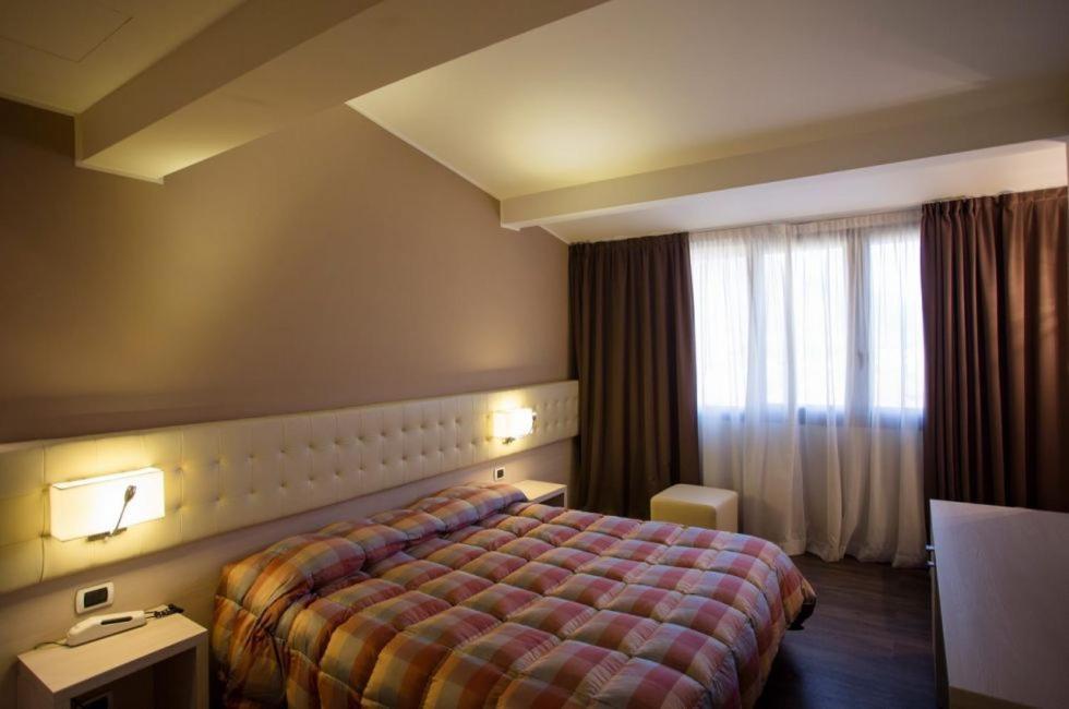 Hotel Norden Palace Aosta Bagian luar foto