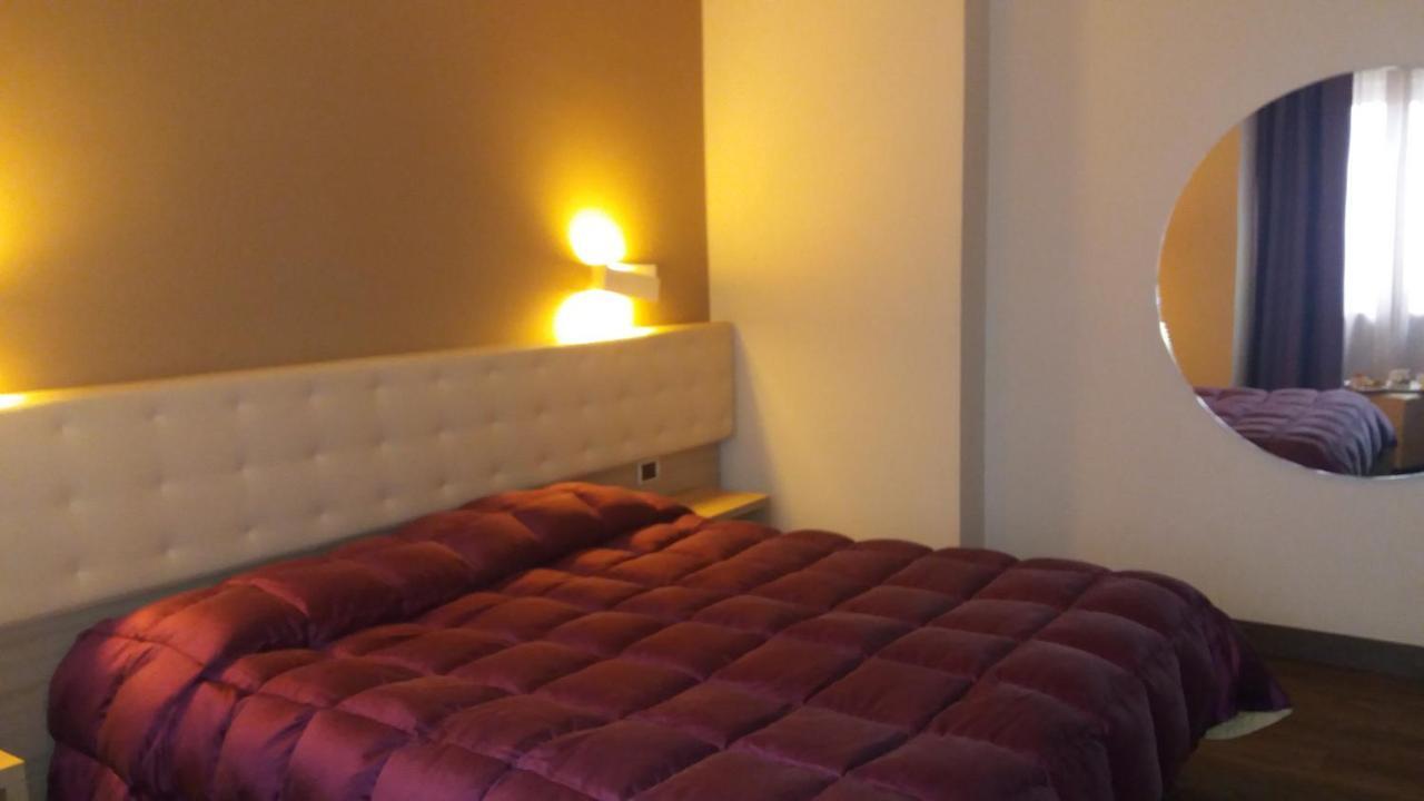 Hotel Norden Palace Aosta Bagian luar foto